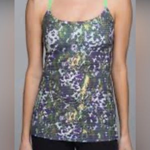 Lululemon dancing warrior tank size 4